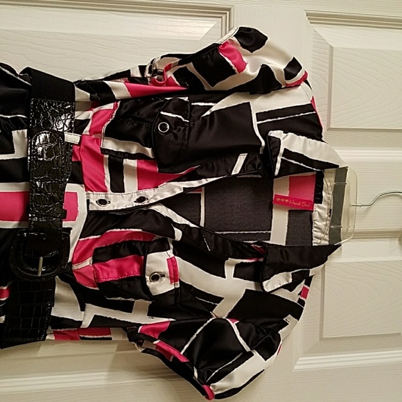 Blouse with belt - Picture 2 of 4